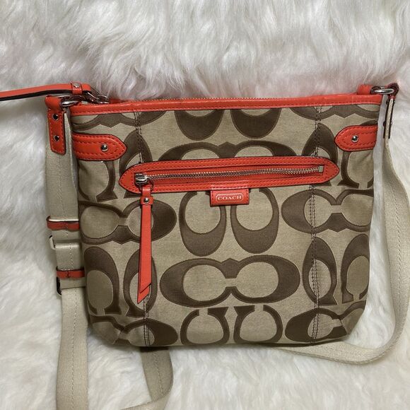 Coach DSY File Bag OTL Purse In Canvas - Picture 1 of 8